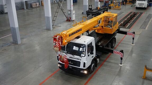 Автомобильный кран Ивановец КС-45717А-1В МАЗ-6312C3 25 т