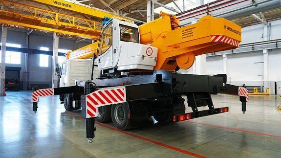 Автомобильный кран Ивановец КС-45717А-1Р МАЗ-6312C3 25 т