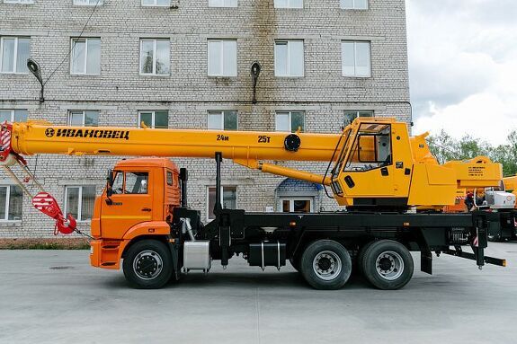 Автомобильный кран Ивановец КС-45717К-1М КАМАЗ 65115 25 т