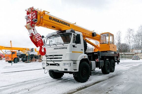 Автомобильный кран Ивановец С-45717К-3В (23м) КАМАЗ 43118 25 тонн
