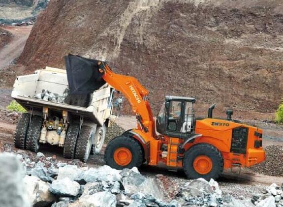 Аренда фронтального погрузчика Hitachi ZW370-5A