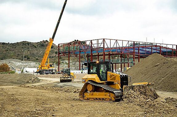 Аренда гусеничного бульдозера CAT D5